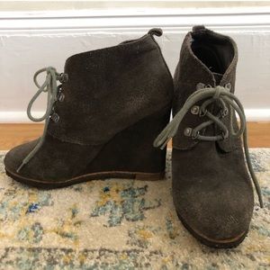 Steve Madden gray suede booties